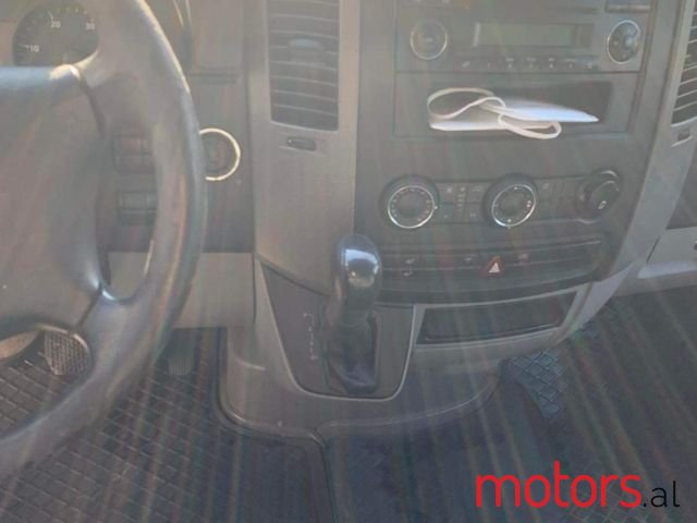 2010' Mercedes-Benz Sprinter photo #4