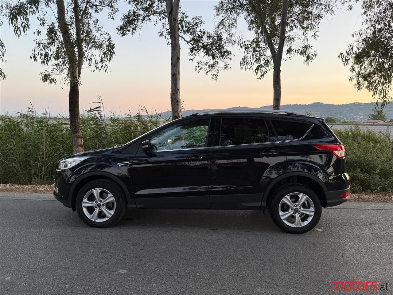 2015' Ford Kuga photo #2