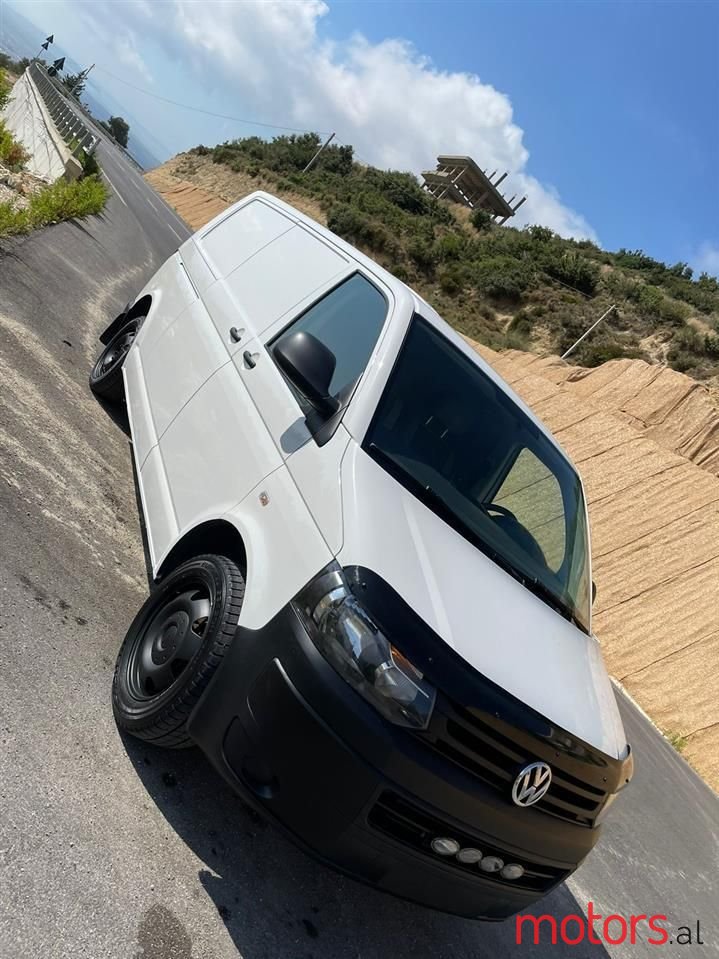 2015' Volkswagen T5 Transporter photo #6