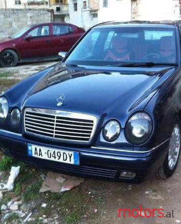 1996' Mercedes-Benz E-Class photo #2