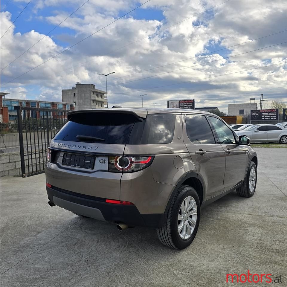 2016' Land Rover Discovery Sport photo #4