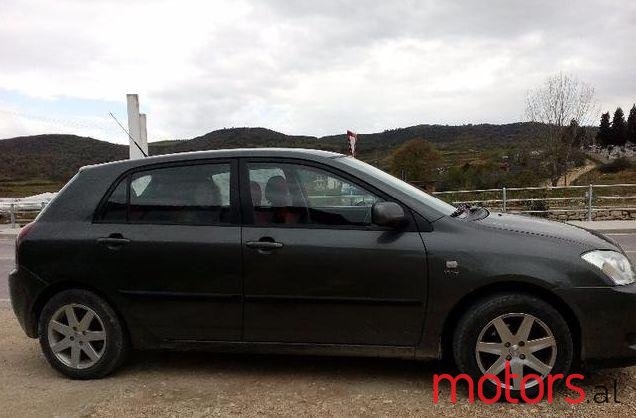 2002' Toyota Corolla photo #2