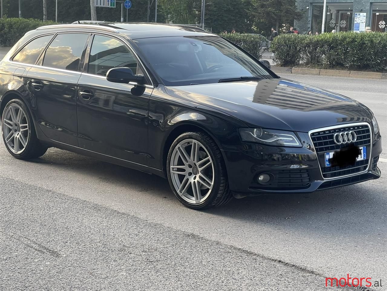 2011' Audi A4 photo #1