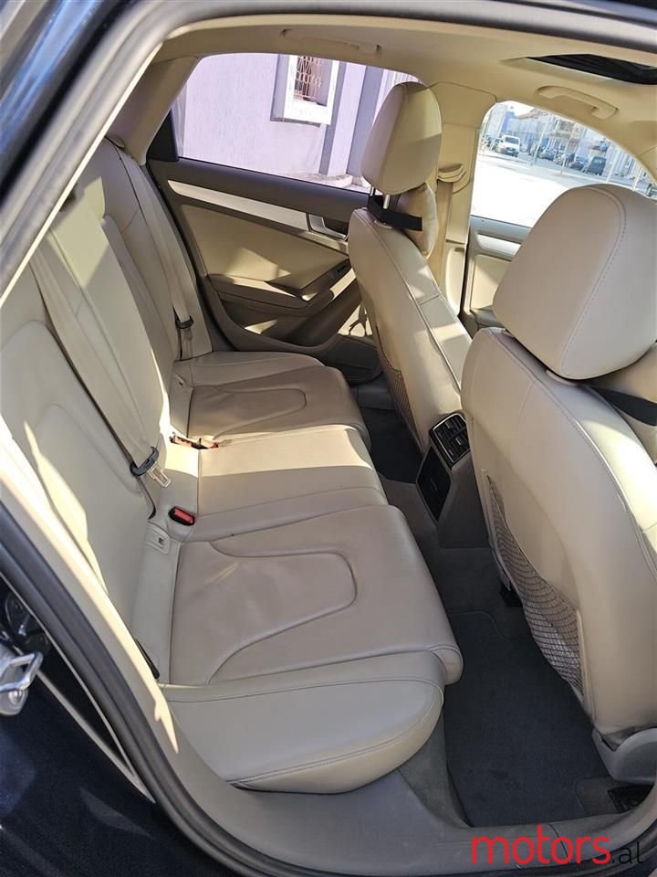 2010' Audi A4 photo #5