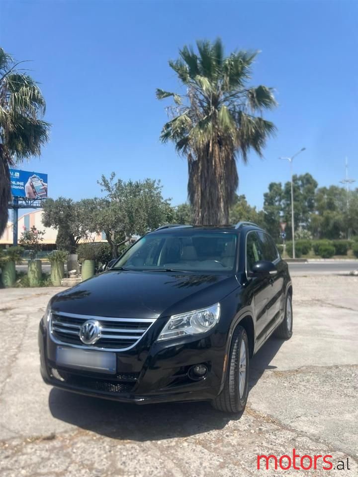 2009' Volkswagen Tiguan photo #3
