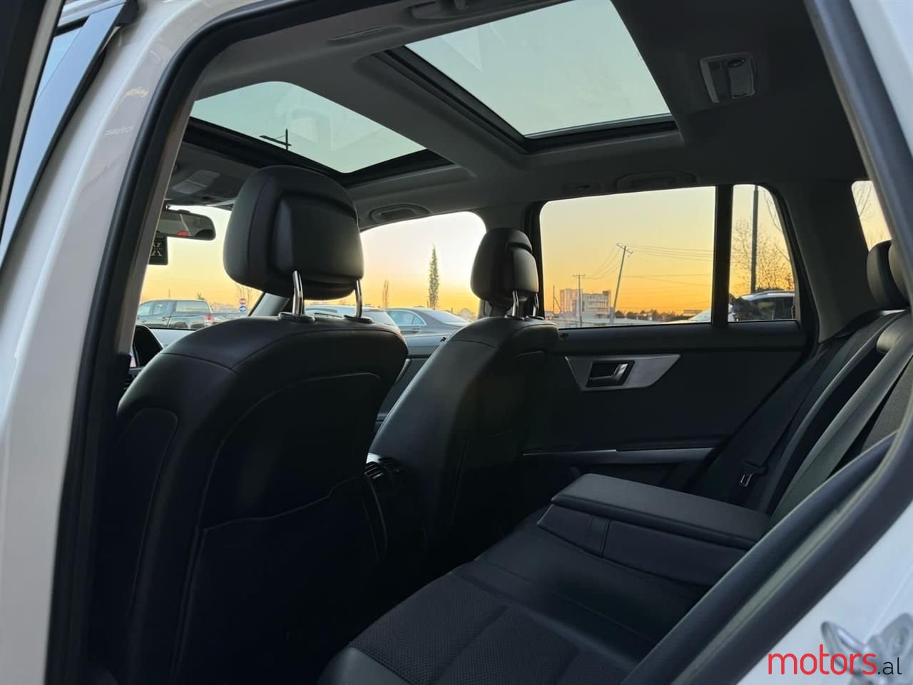 2012' Mercedes-Benz GLK 220 photo #5