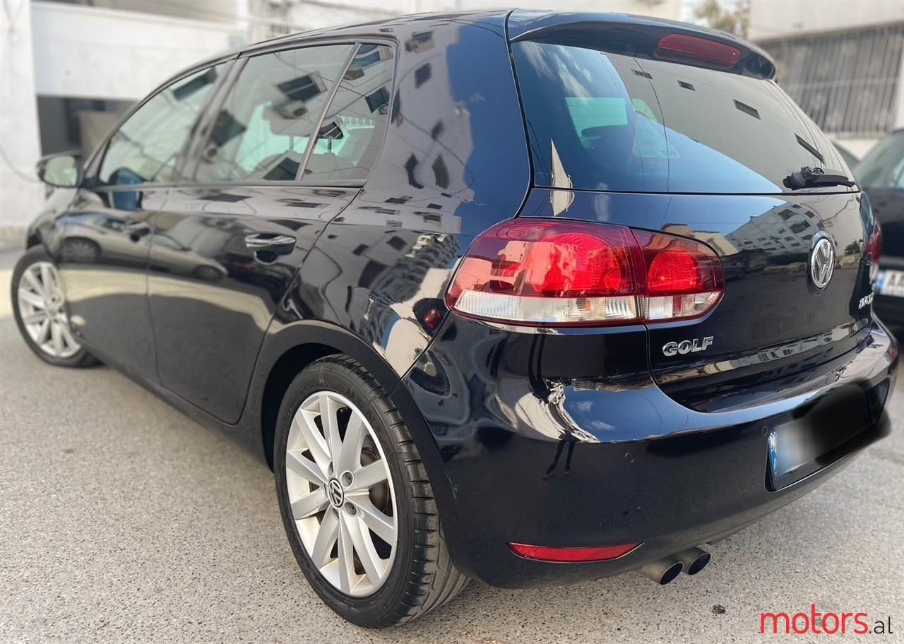 2010' Volkswagen Golf photo #1