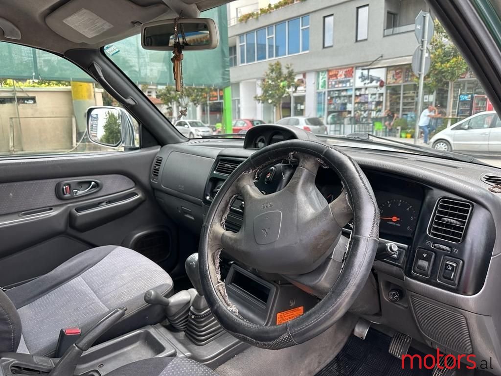 2003' Mitsubishi L200 photo #3