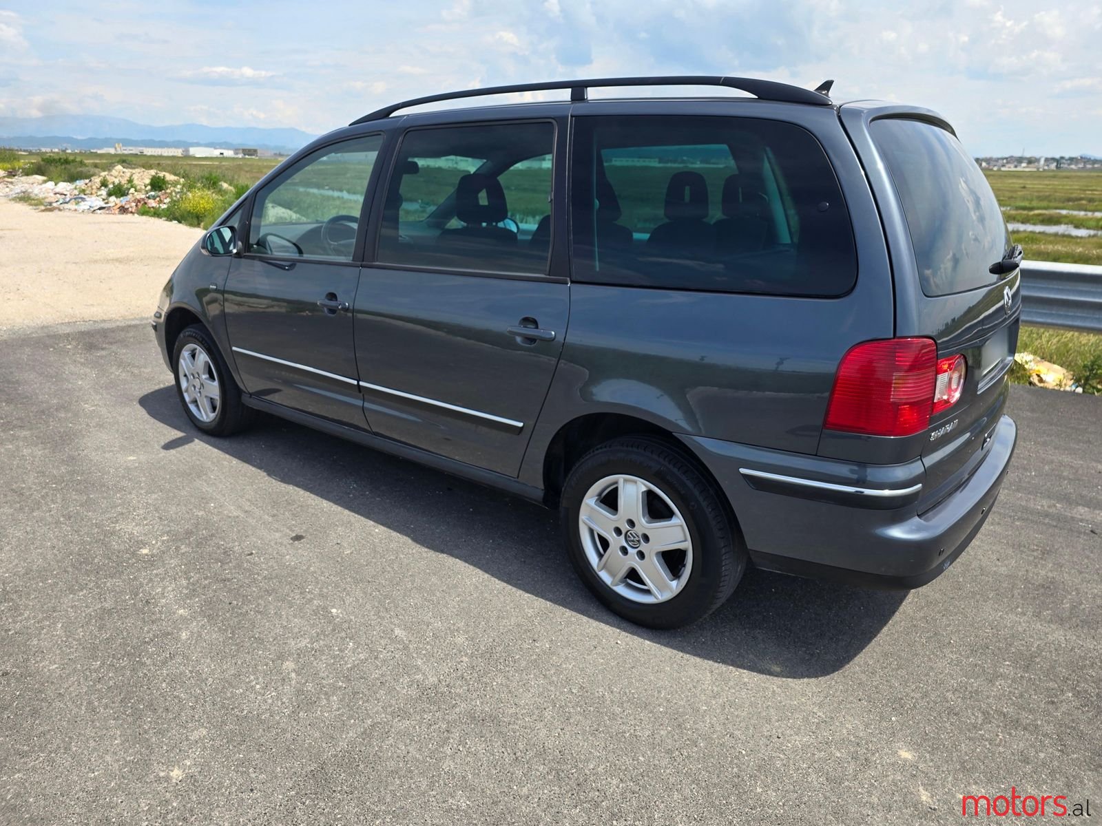 2007' Volkswagen Sharan photo #1