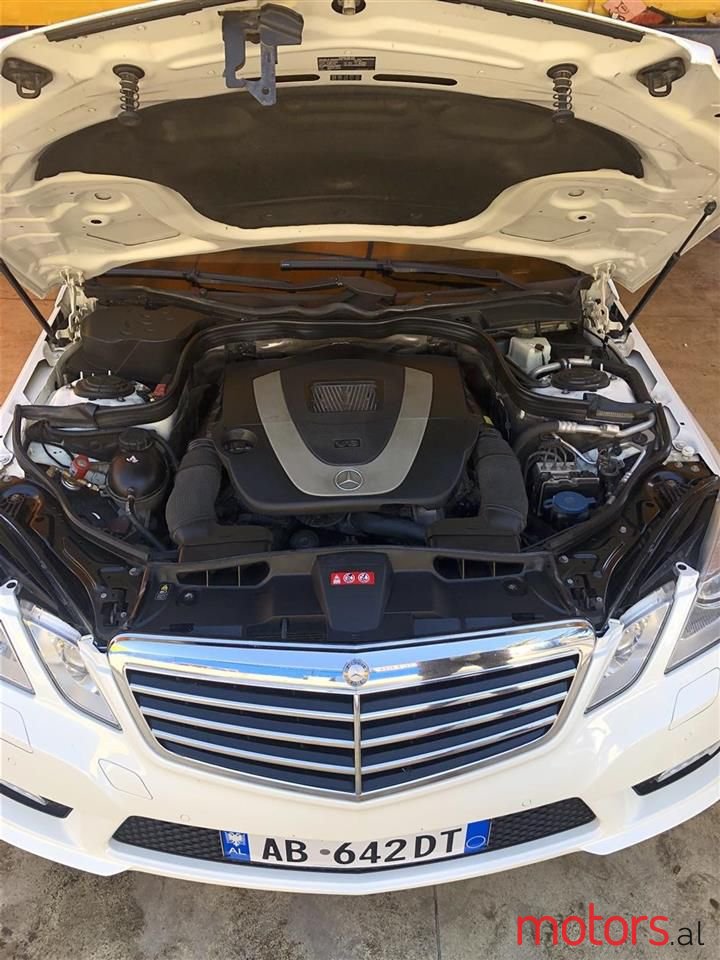 2010' Mercedes-Benz E 350 photo #4