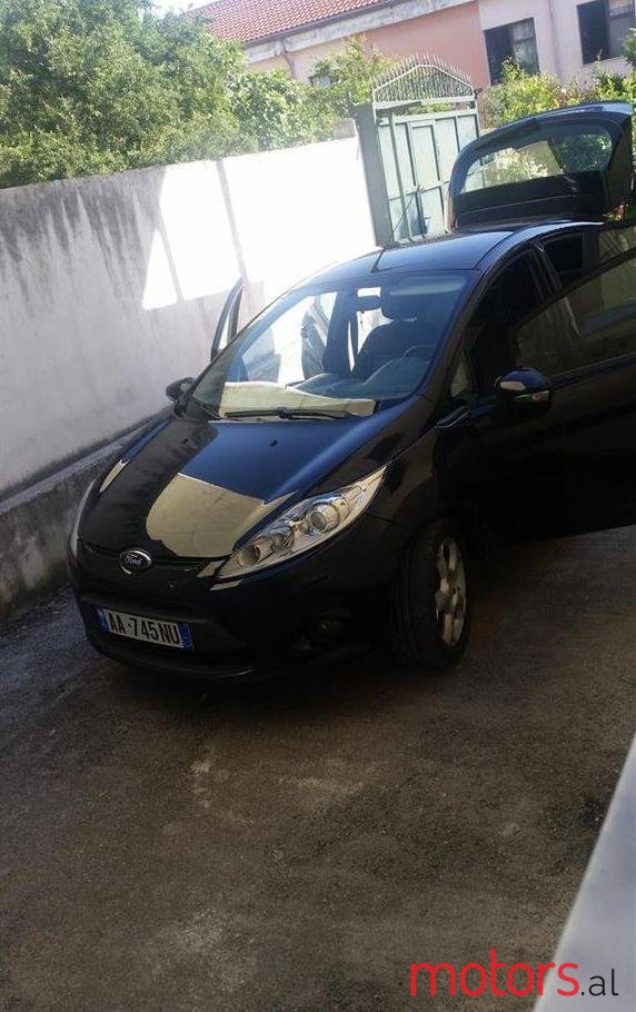 2011' Ford Fiesta photo #1