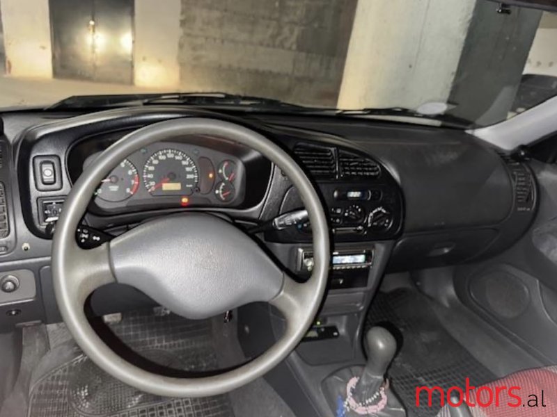 1998' Mitsubishi Lancer photo #2