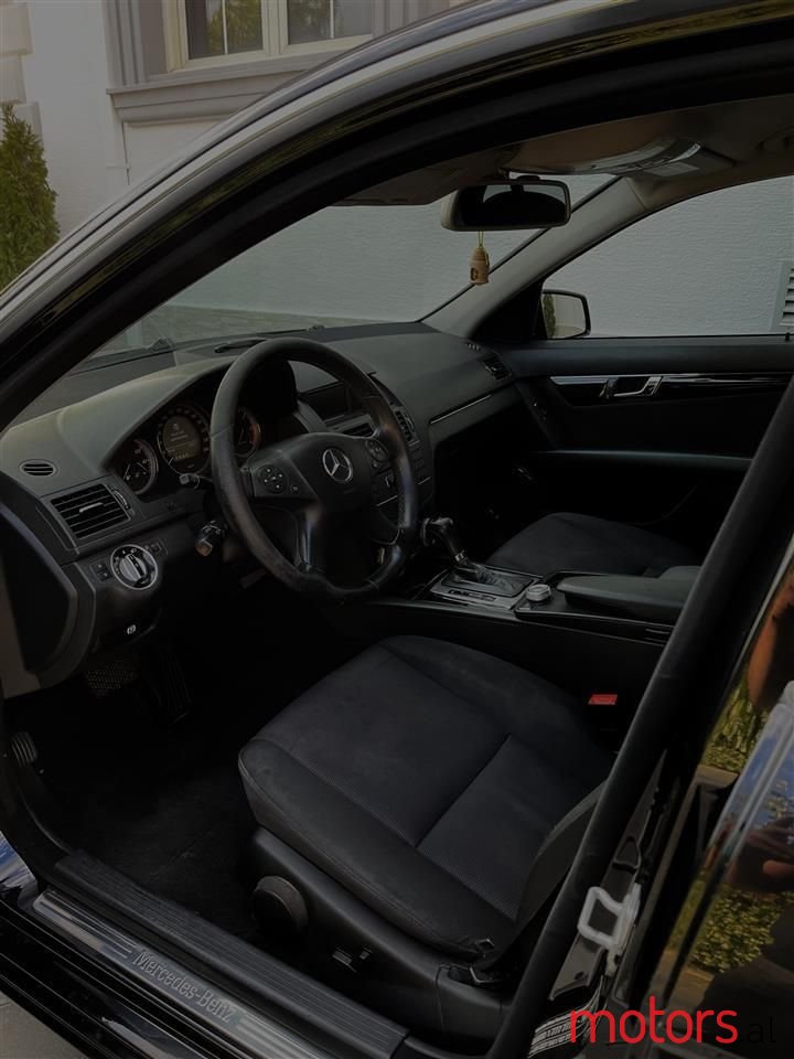 2010' Mercedes-Benz 200 photo #4