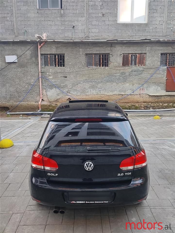 2010' Volkswagen Golf photo #3