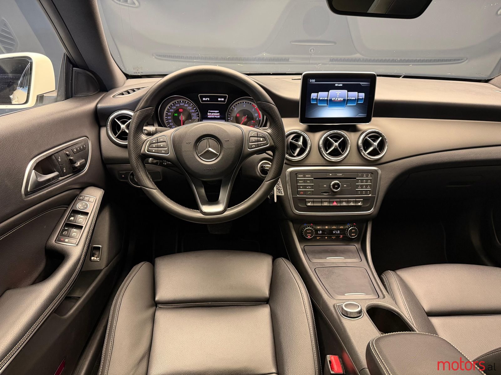 2016' Mercedes-Benz CLA 200 photo #5