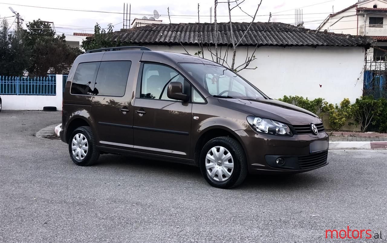 2011' Volkswagen Caddy photo #6