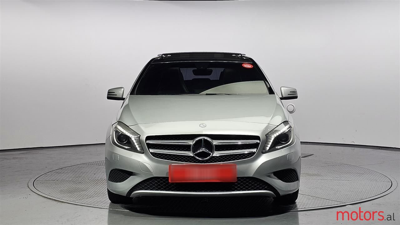 2014' Mercedes-Benz A 200 photo #1