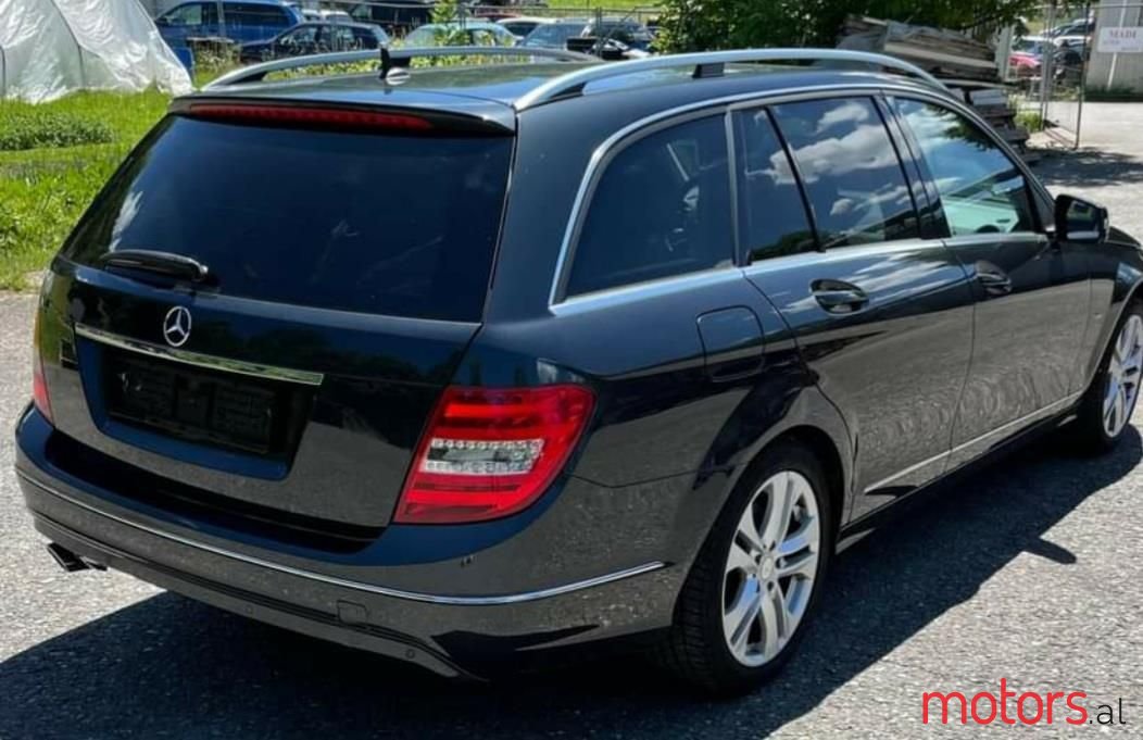 2012' Mercedes-Benz C 250 photo #2