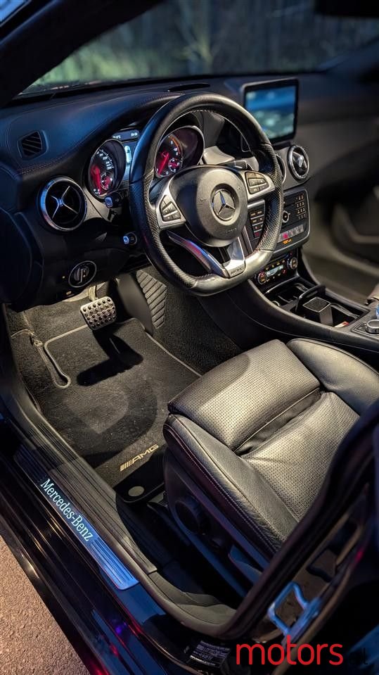 2017' Mercedes-Benz CLA 200 photo #6