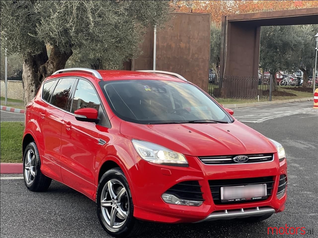 2014' Ford Kuga photo #1