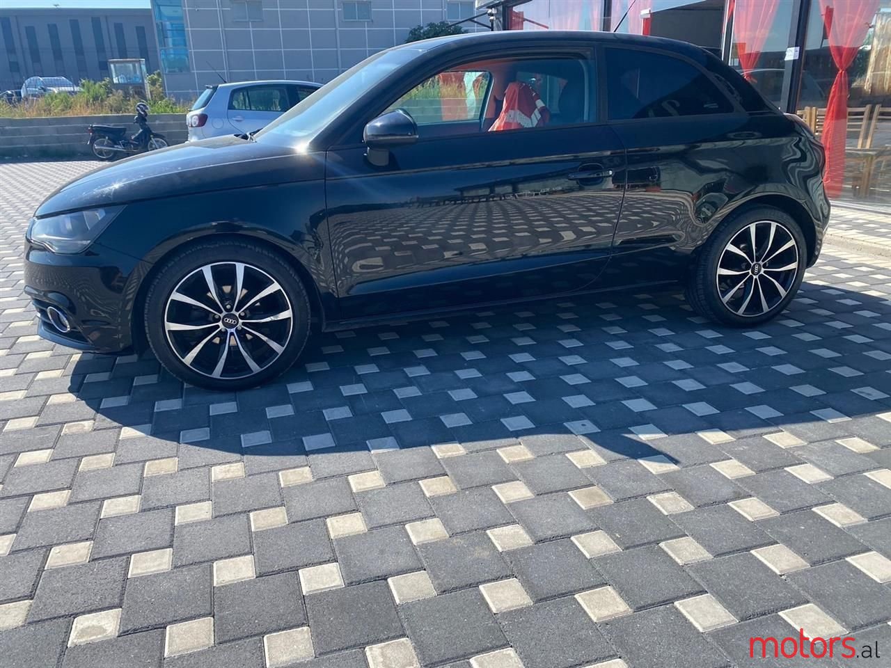 2010' Audi A1 photo #5