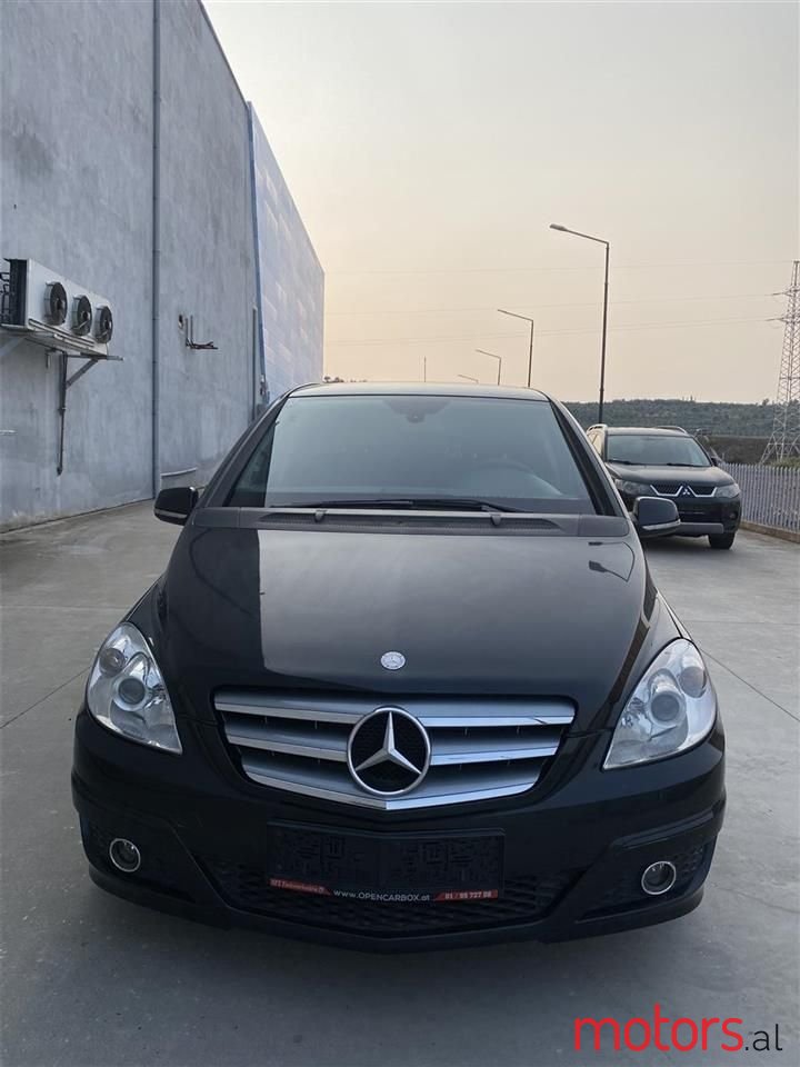 2010' Mercedes-Benz B 180 photo #1