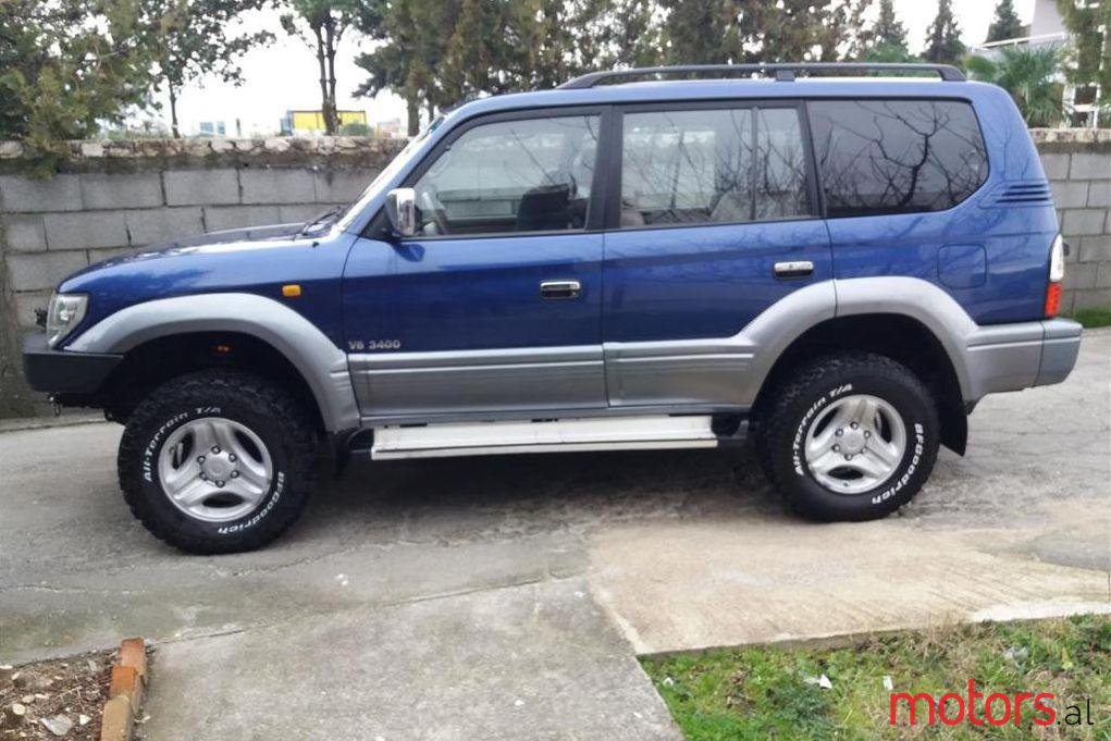 2000' Toyota Land Crusier photo #1
