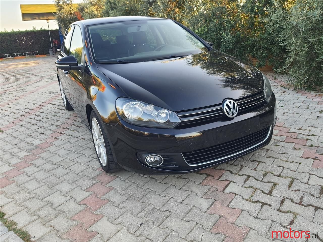 2010' Volkswagen Golf photo #5