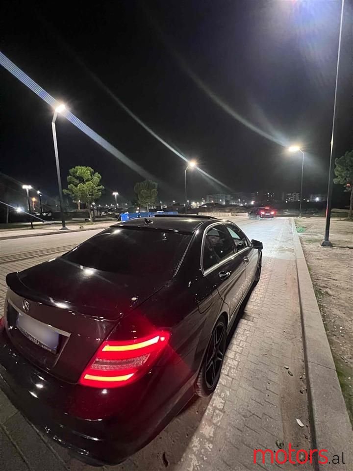 2012' Mercedes-Benz C 300 photo #4