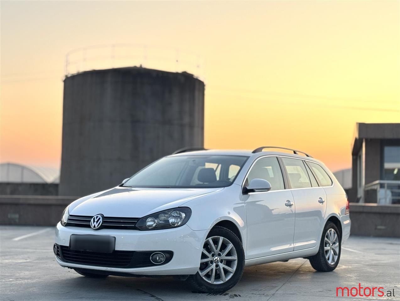 2013' Volkswagen Golf photo #1