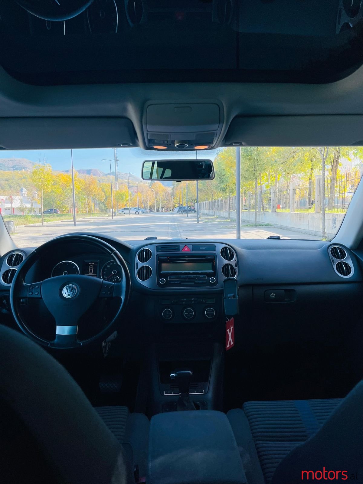 2009' Volkswagen Tiguan photo #4