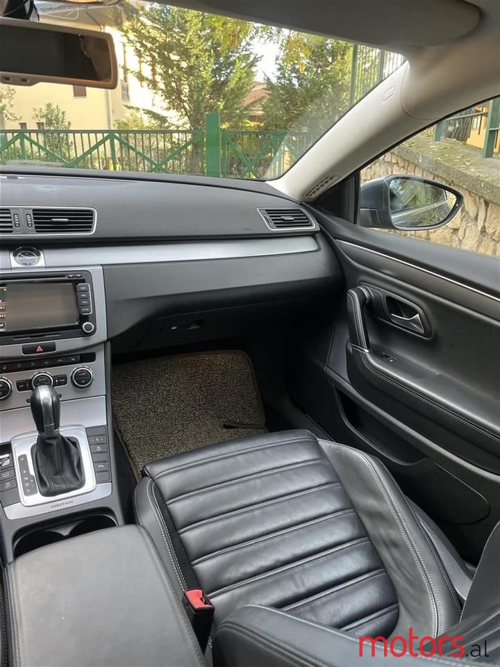 2014' Volkswagen Passat photo #4