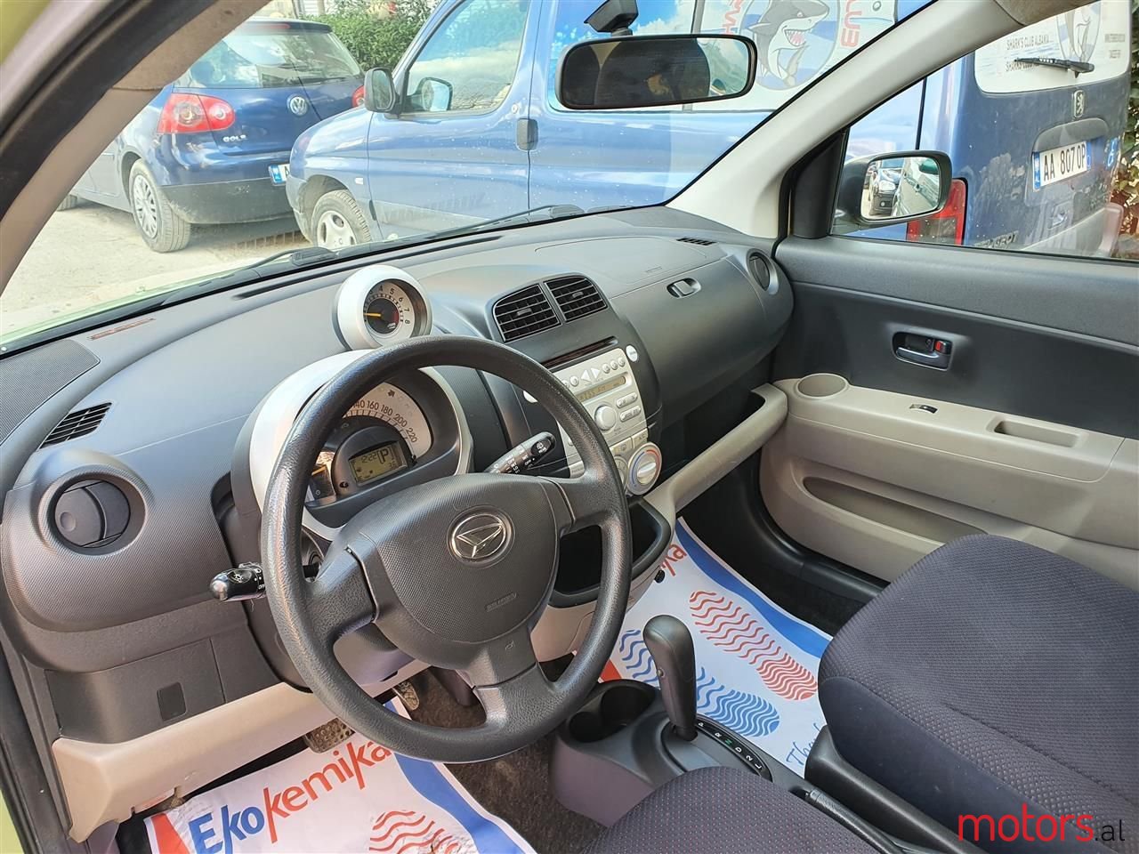 2005' Daihatsu Sirion photo #4