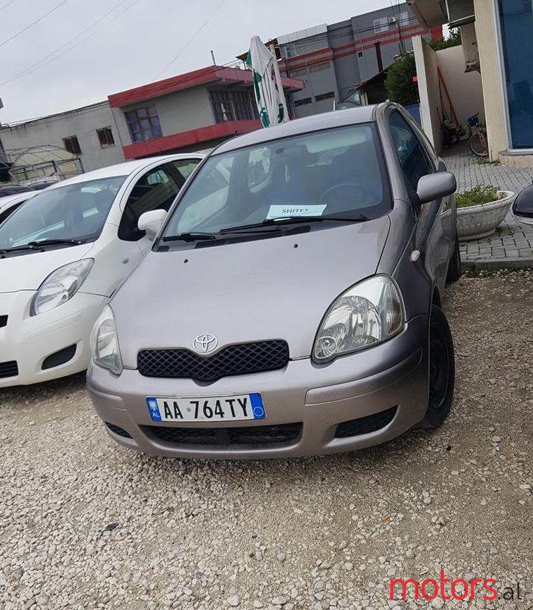 2004' Toyota Yaris photo #1