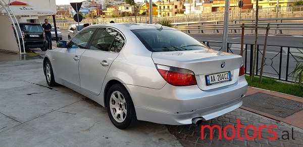 2007' BMW 520 photo #2