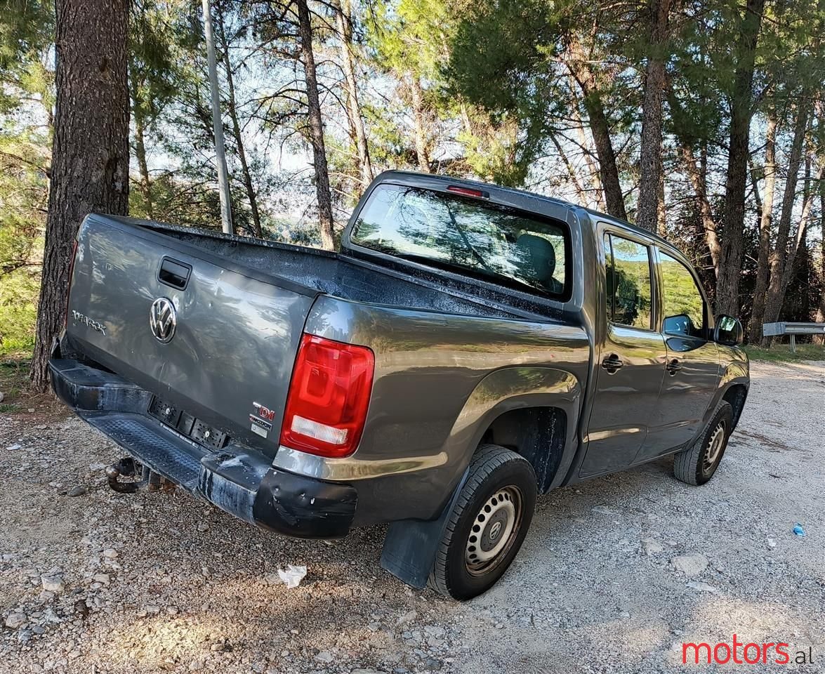 2013' Volkswagen Amarok photo #6