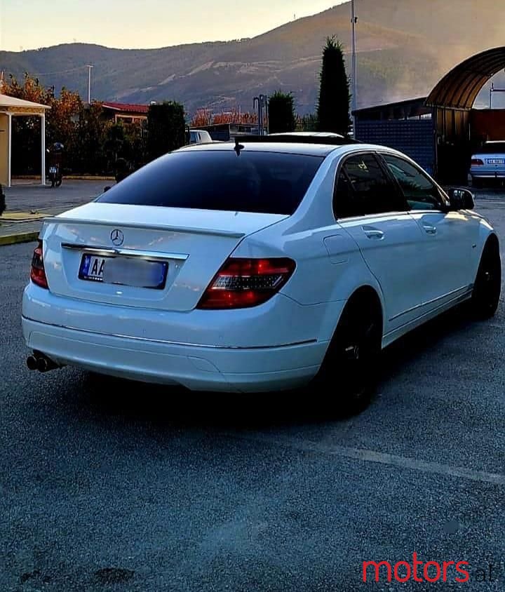 2009' Mercedes-Benz C 180 photo #3