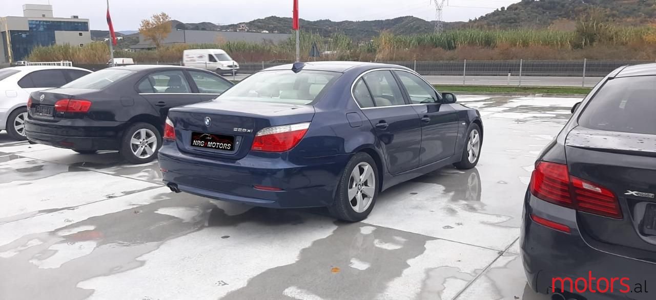 2008' BMW 528 photo #5