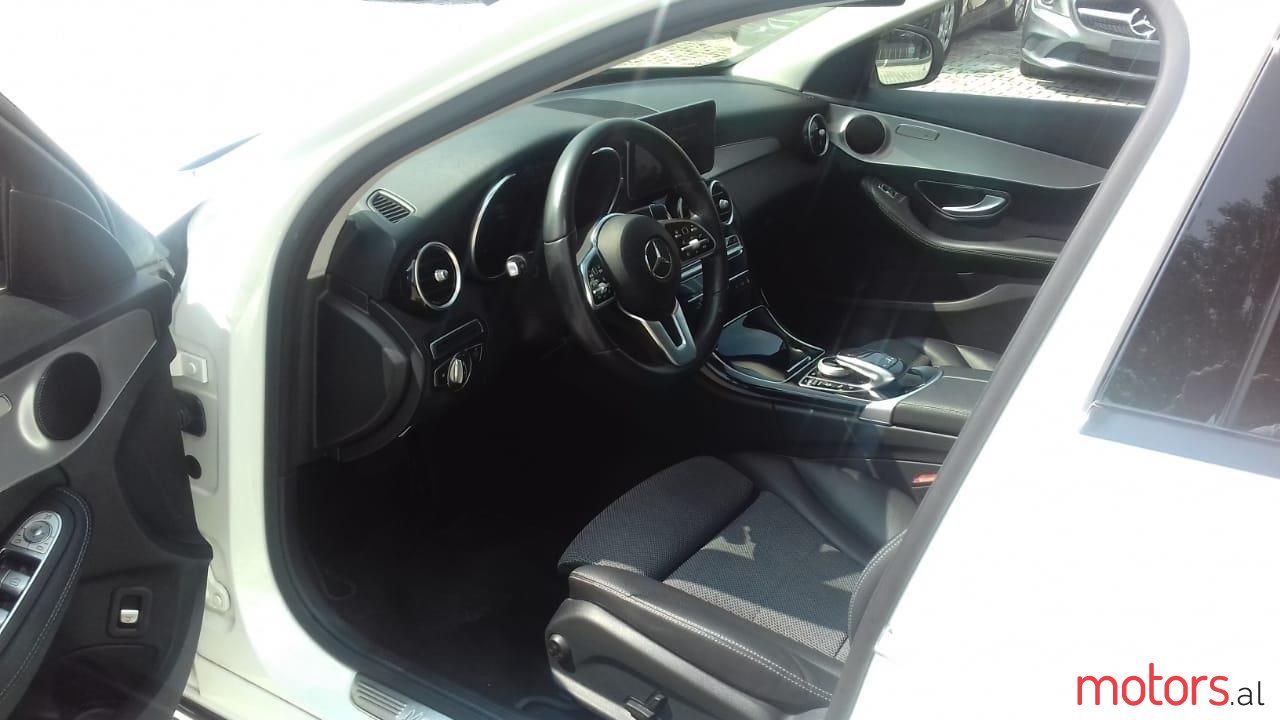 2019' Mercedes-Benz C 220 photo #6