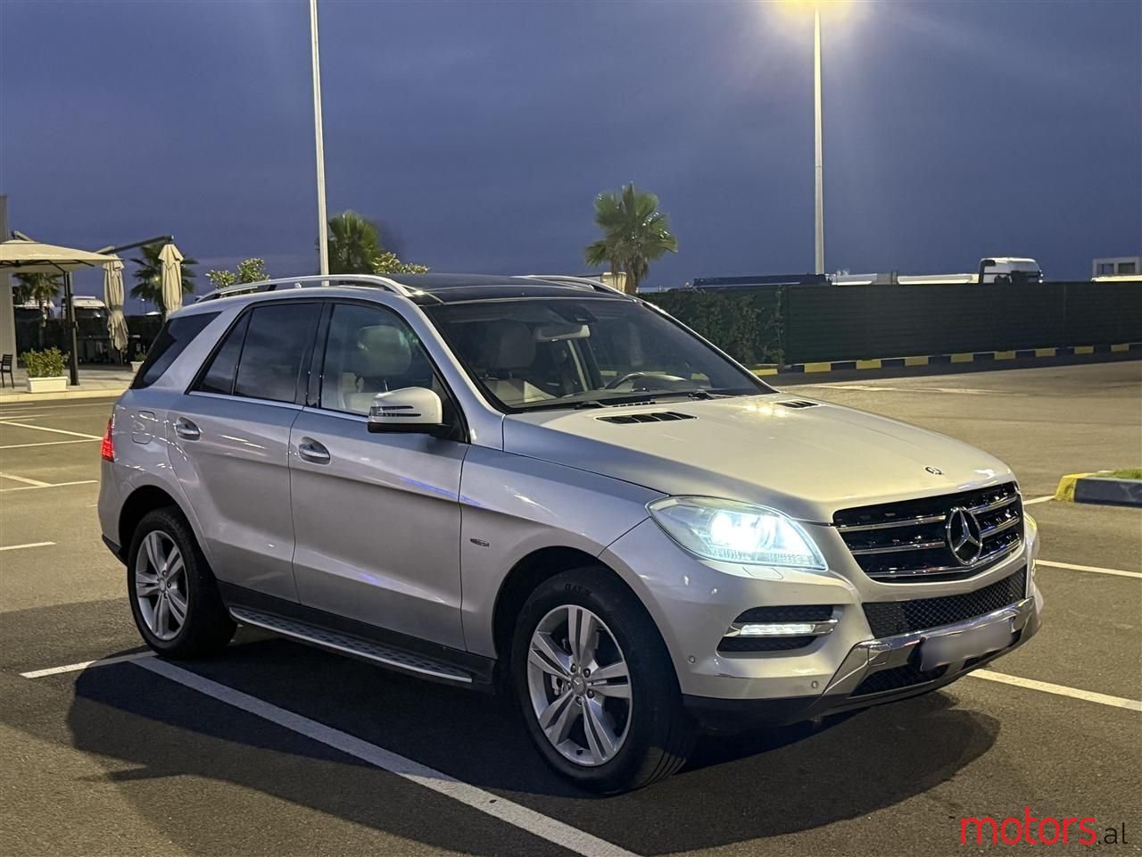 2012' Mercedes-Benz ML 350 photo #2