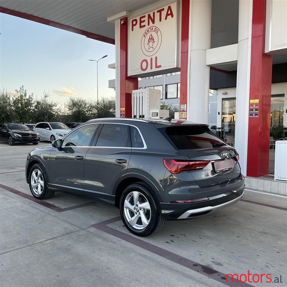 2018' Audi Q3 photo #4