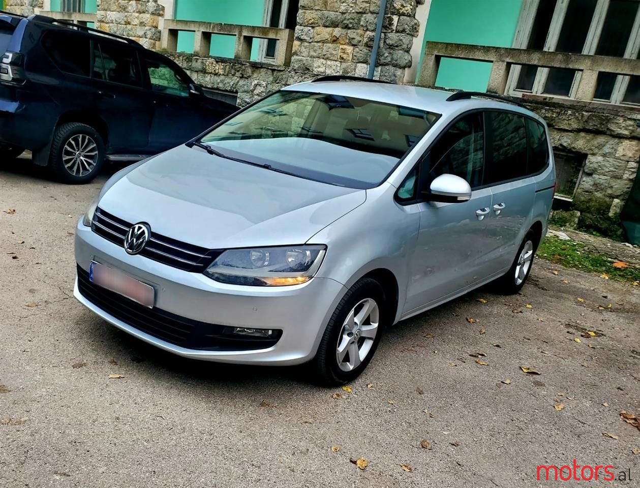 2012' Volkswagen Sharan photo #1