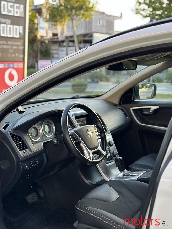 2011' Volvo Xc 60 photo #2