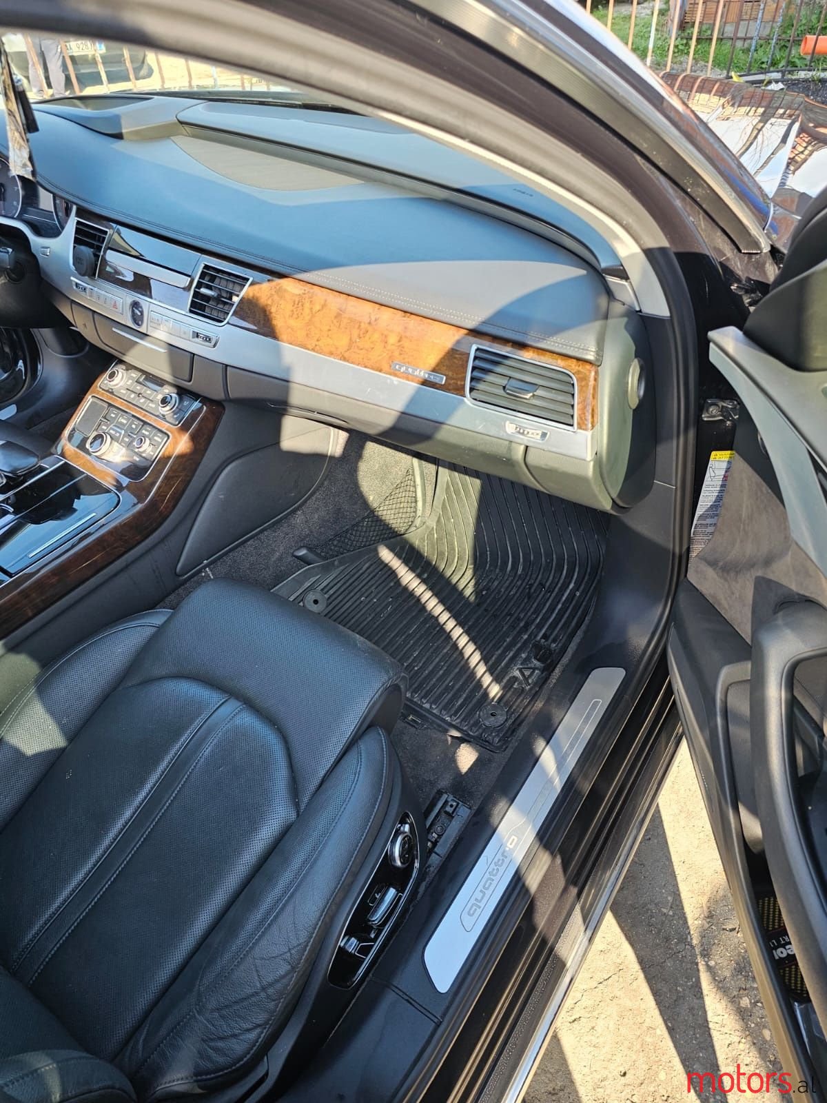 2015' Audi A8 photo #6