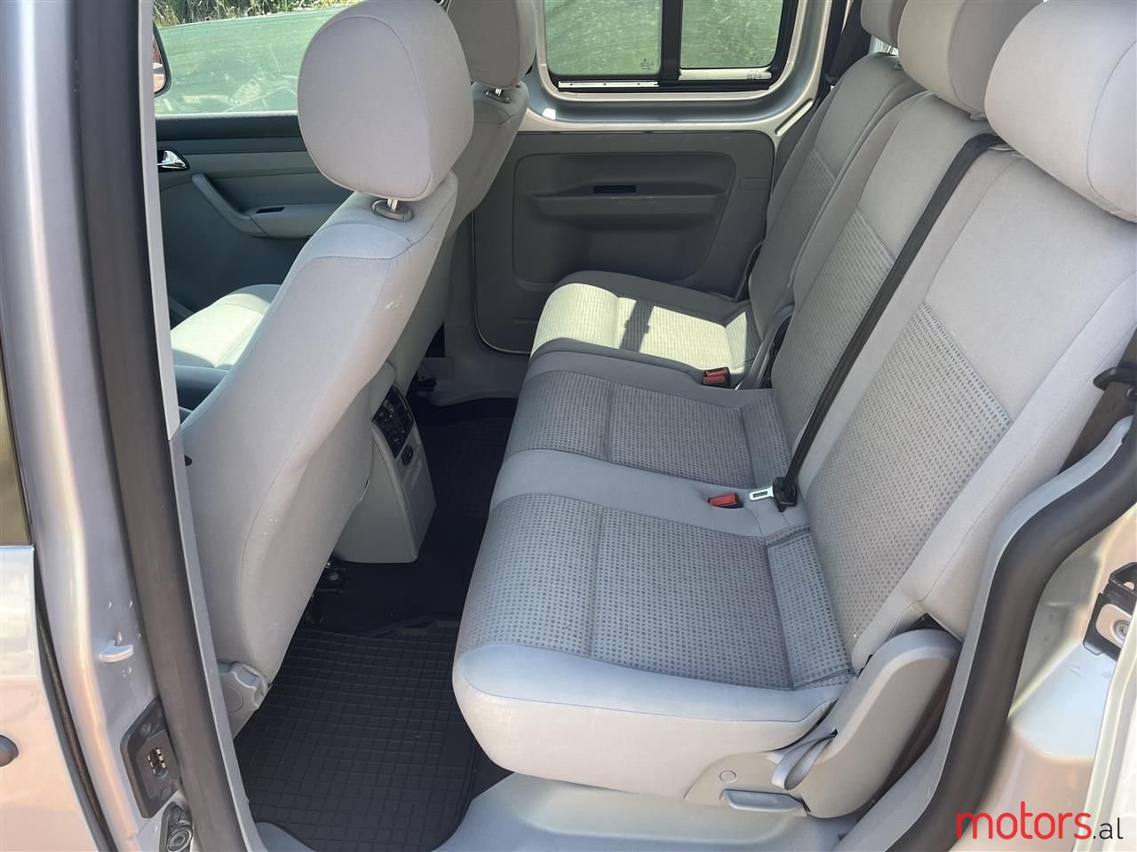 2008' Volkswagen Caddy photo #6