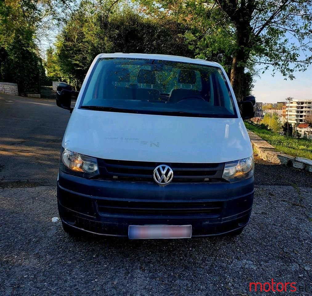 2012' Volkswagen T5 Transporter photo #2