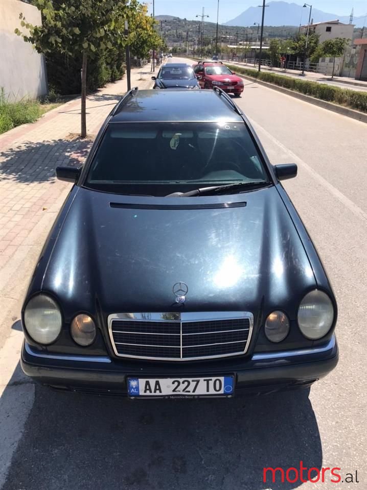 1998' Mercedes-Benz E 200 photo #5