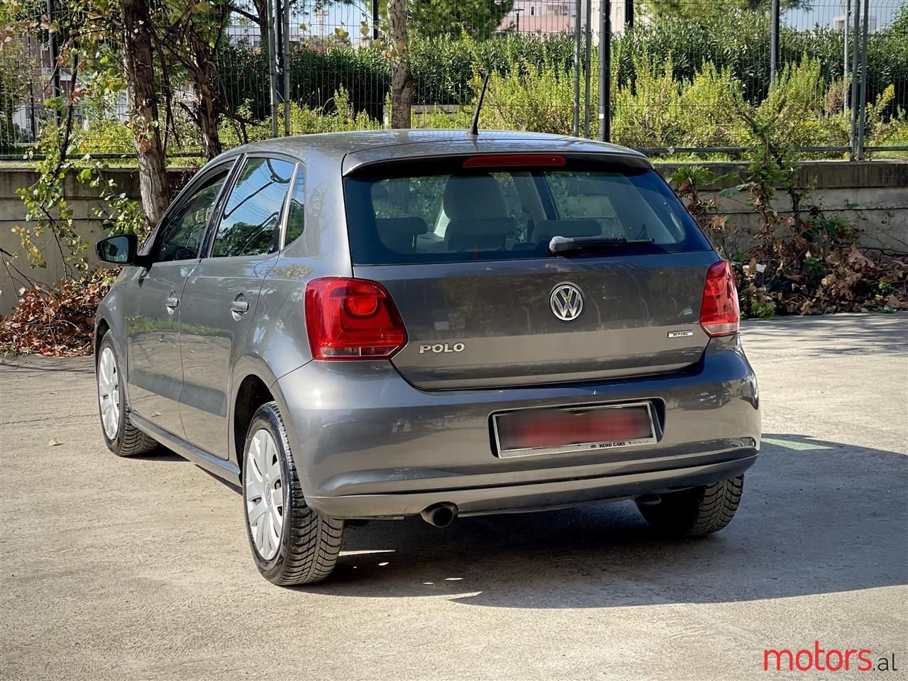 2010' Volkswagen Polo photo #2