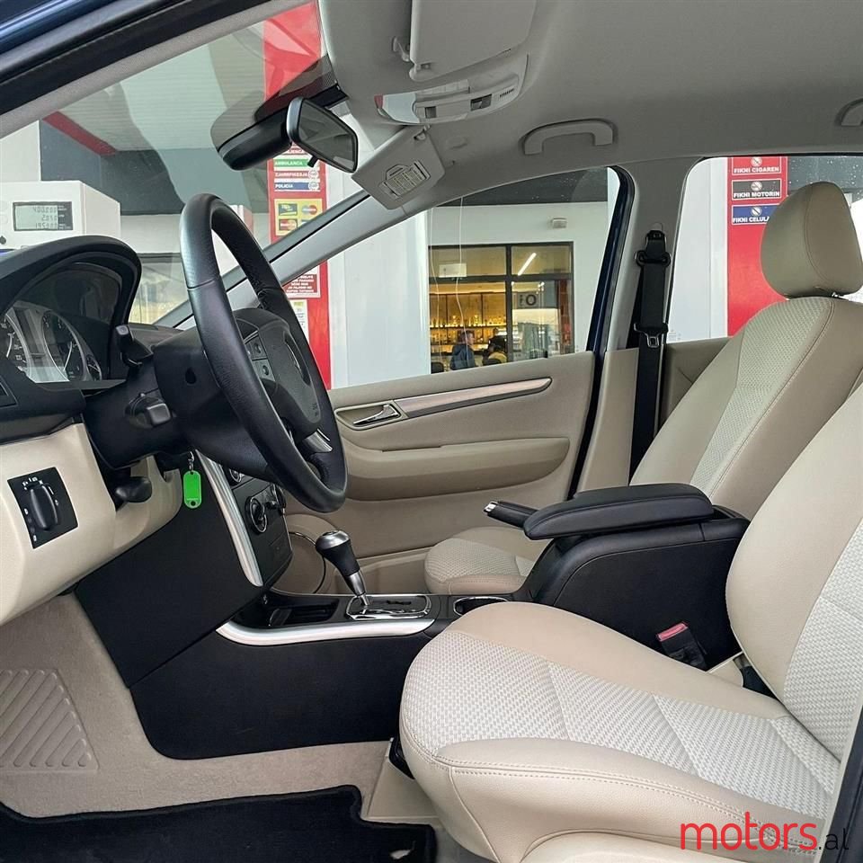 2009' Mercedes-Benz B 200 photo #6