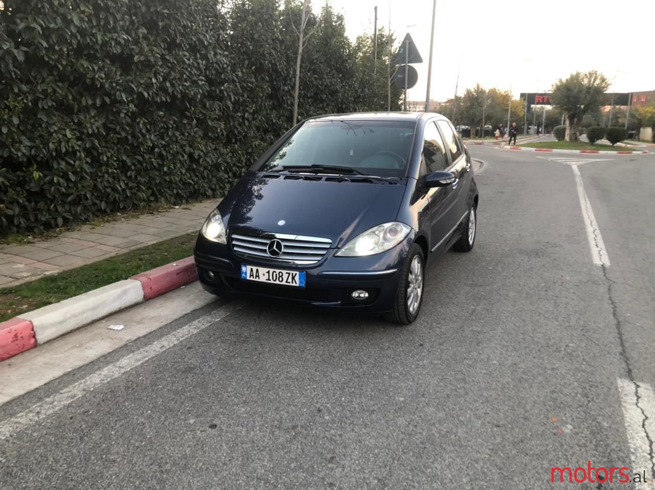 2008' Mercedes-Benz A 200 photo #1